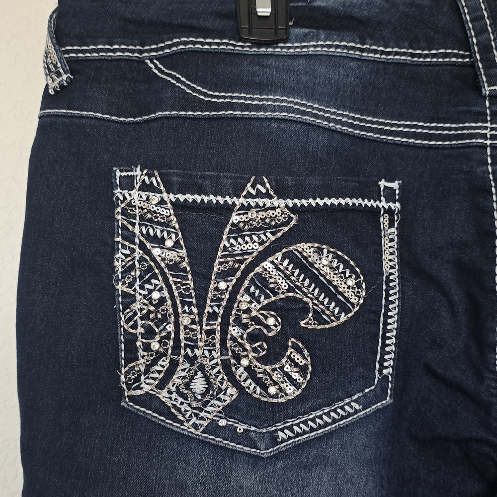 Vanity Premium Embroidered Jeans RENEE